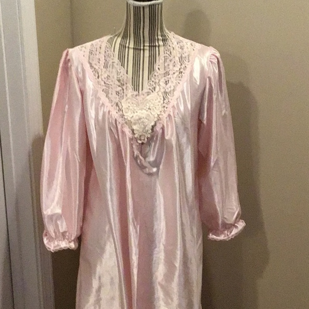 Vintage Cachet Pink Lace Pearl Embellished Grandma Silky Nightgown Size Small